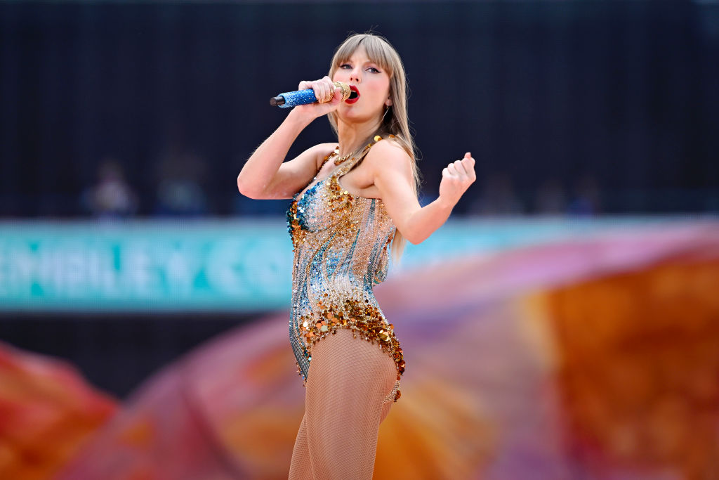 Taylor Swift | The Eras Tour – London, UK, Taylor Swift Reveals folklore Was Inspired By Ireland